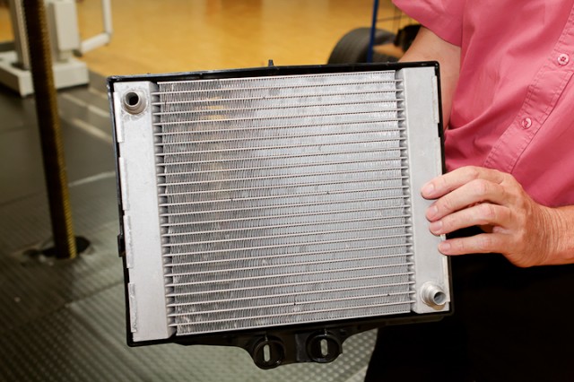 Un des 3 radiateur du circuit de refroidissement d'eau.