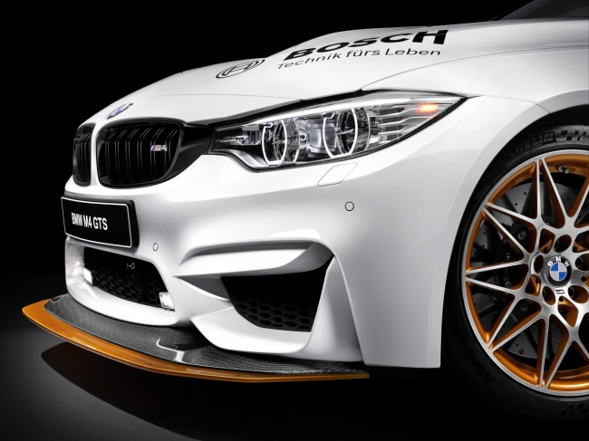 BMW M4 GTS DTM Safety Car