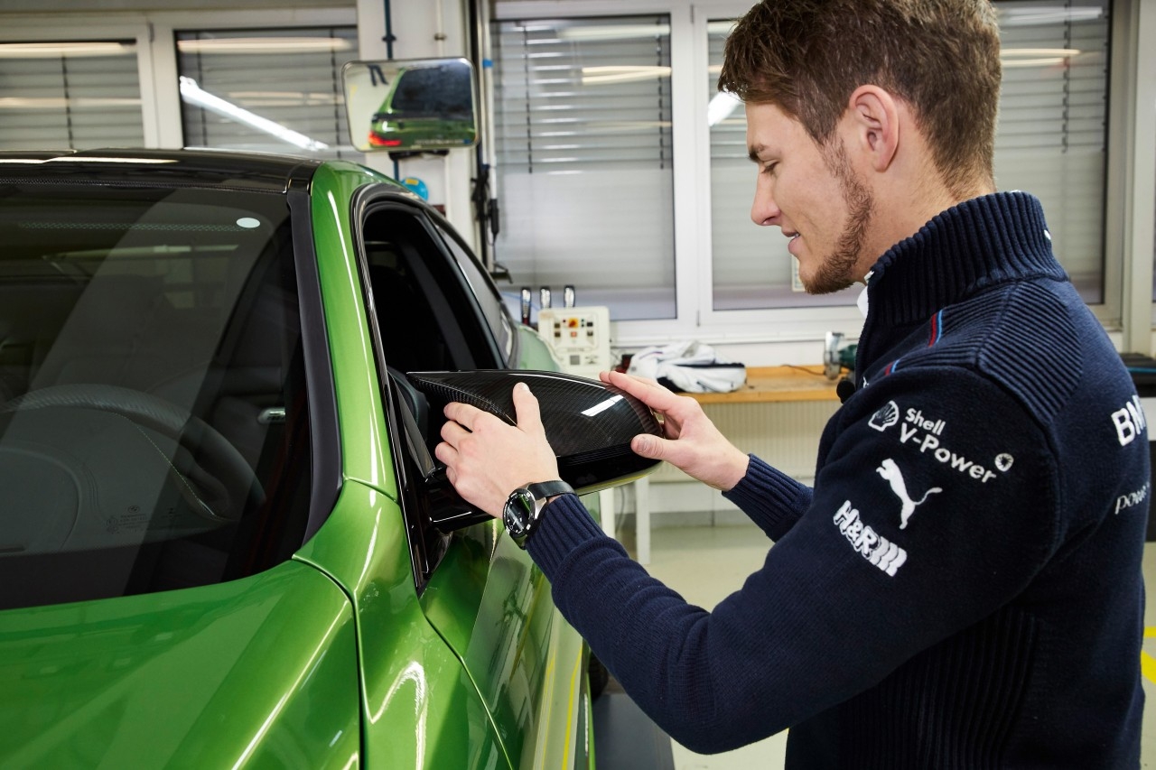 Le champion DTM Marco Wittmann reçoit une BMW M4 Coupe M Performance