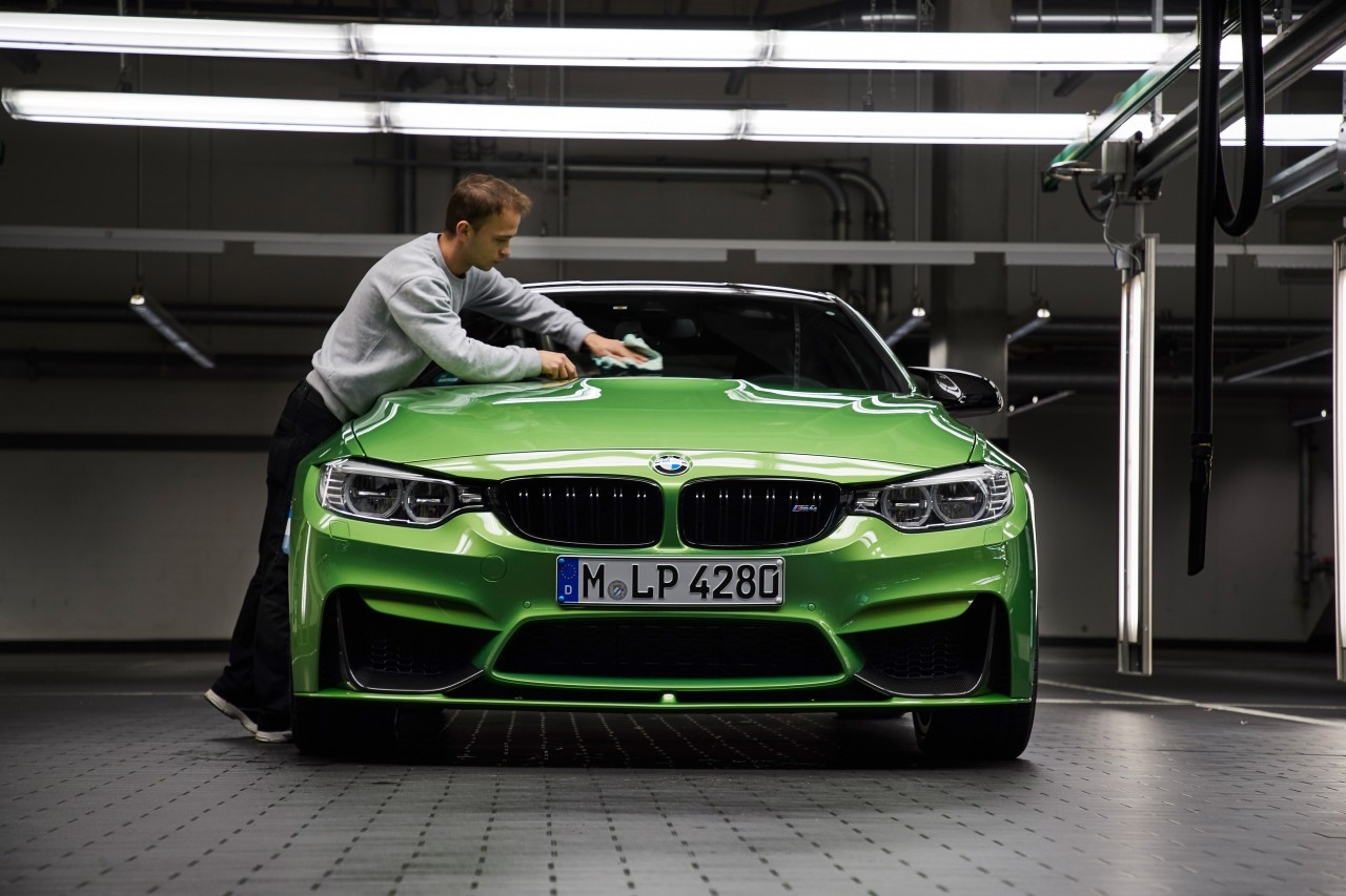 Le champion DTM Marco Wittmann reçoit une BMW M4 Coupe M Performance