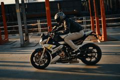 BMW-S1000R-2021-21