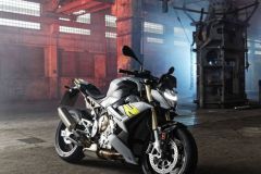 BMW-S1000R-2021-46