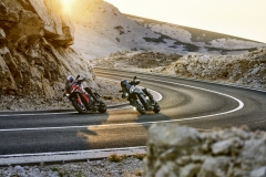 BMW-S1000XR-2020-22