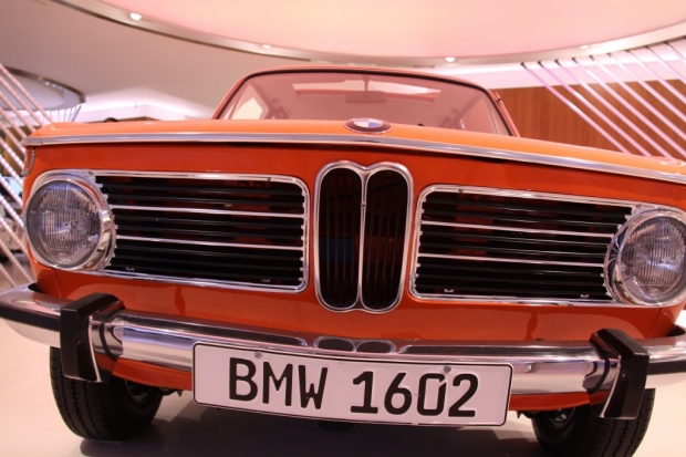 BMW Brand Store George V - BMW 1602 Elektro-Antrieb