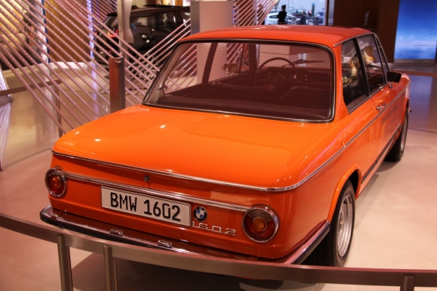 BMW Brand Store George V - BMW 1602 Elektro-Antrieb