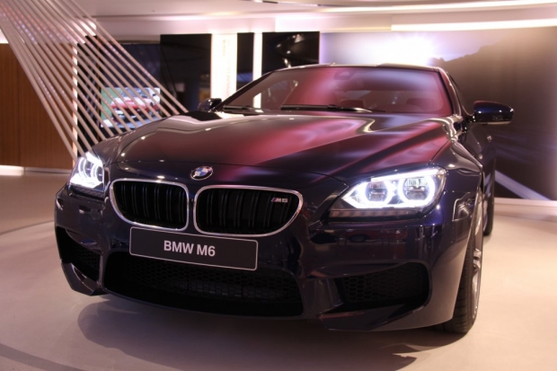 BMW Brand Store George V - BMW M6