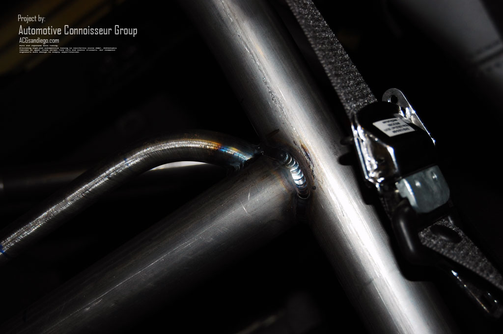 automotive_connoisseur_group_execstudio_project_bmw_3-series_m3_e92_custom_rollbar_cage_harness-bar_03